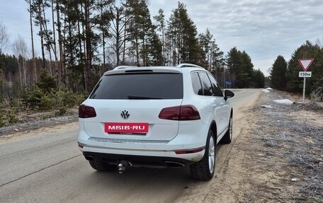 Volkswagen Touareg III, 2015 год, 2 770 000 рублей, 2 фотография