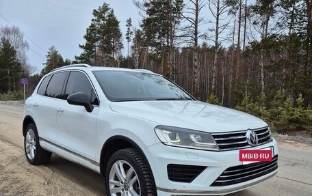 Volkswagen Touareg III, 2015 год, 2 770 000 рублей, 4 фотография