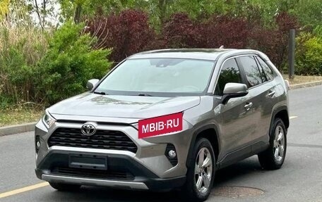 Toyota RAV4, 2021 год, 2 460 443 рублей, 1 фотография