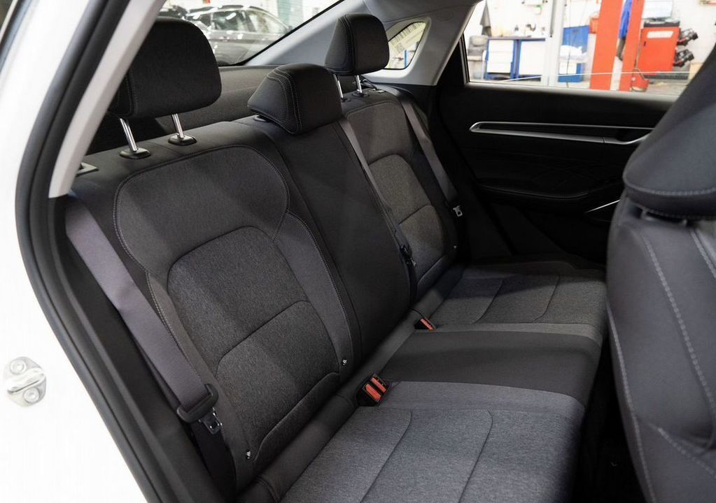 Geely Emgrand, 2024 год, 1 770 990 рублей, 9 фотография