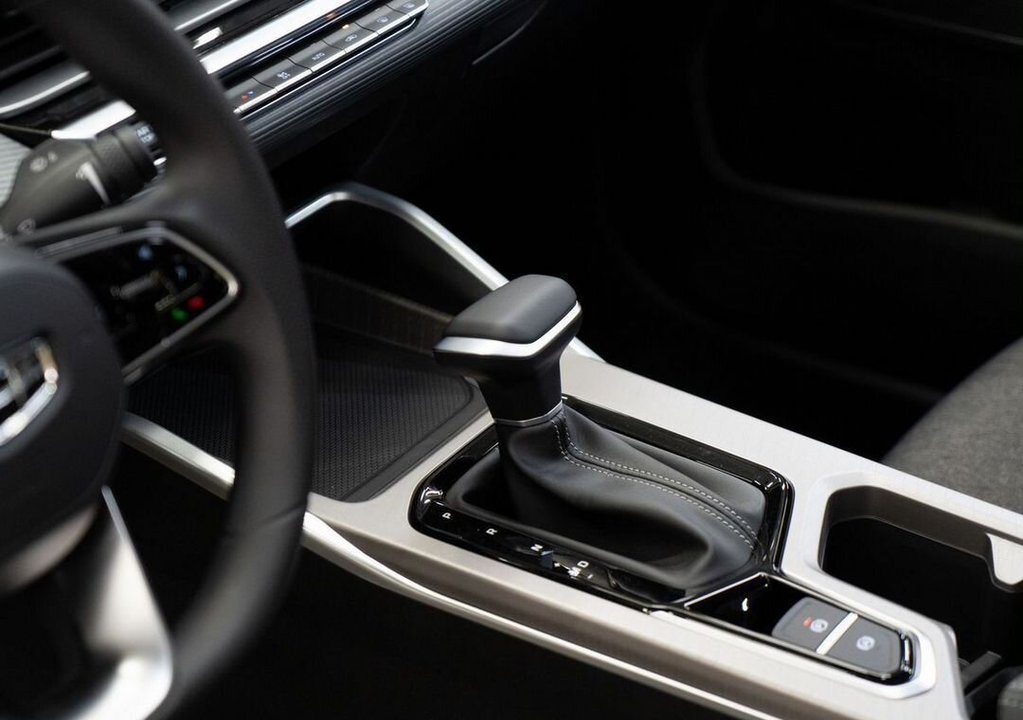 Geely Emgrand, 2024 год, 1 770 990 рублей, 12 фотография