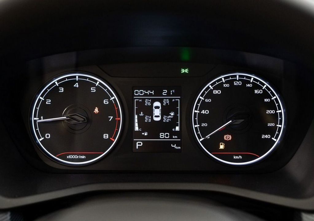 Geely Emgrand, 2024 год, 1 770 990 рублей, 18 фотография