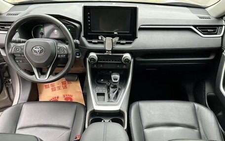 Toyota RAV4, 2021 год, 2 460 443 рублей, 7 фотография