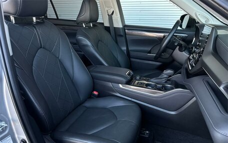 Toyota Highlander, 2020 год, 5 750 000 рублей, 12 фотография