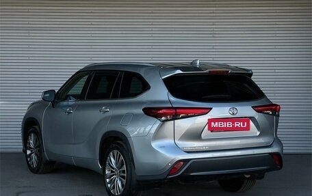 Toyota Highlander, 2020 год, 5 750 000 рублей, 7 фотография