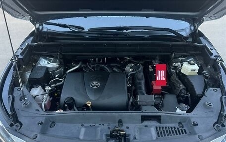 Toyota Highlander, 2020 год, 5 750 000 рублей, 21 фотография