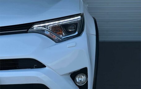 Toyota RAV4, 2018 год, 2 149 000 рублей, 19 фотография