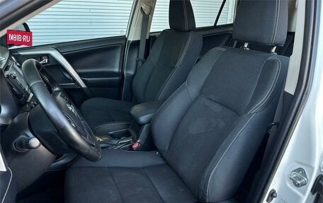 Toyota RAV4, 2018 год, 2 149 000 рублей, 10 фотография