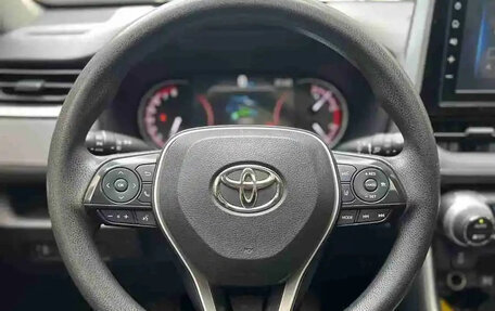 Toyota RAV4, 2020 год, 1 950 000 рублей, 6 фотография