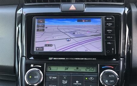 Toyota Corolla, 2018 год, 885 000 рублей, 9 фотография