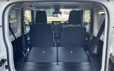 Suzuki Jimny, 2022 год, 1 230 000 рублей, 20 фотография