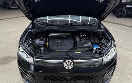 Volkswagen Tiguan, 2024 год, 4 400 000 рублей, 39 фотография