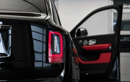 Rolls-Royce Cullinan, 2024 год, 78 900 000 рублей, 9 фотография
