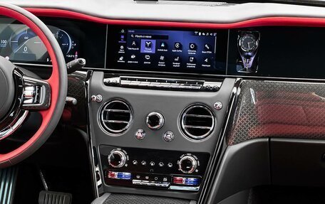Rolls-Royce Cullinan, 2024 год, 78 900 000 рублей, 22 фотография