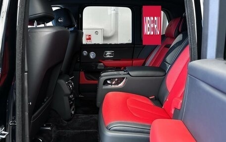 Rolls-Royce Cullinan, 2024 год, 78 900 000 рублей, 27 фотография