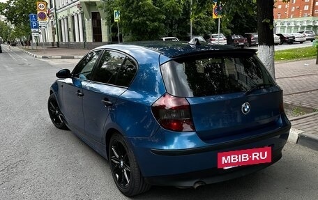 BMW 1 серия, 2007 год, 850 000 рублей, 5 фотография