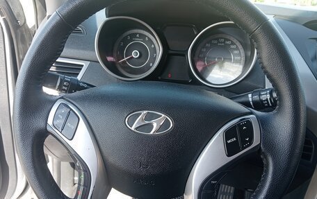 Hyundai Avante, 2012 год, 799 000 рублей, 27 фотография