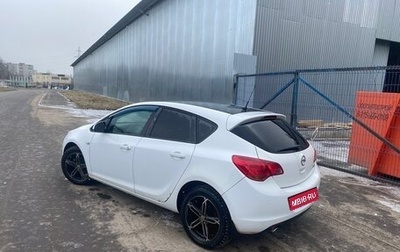 Opel Astra J, 2012 год, 800 000 рублей, 1 фотография