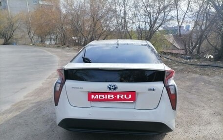 Toyota Prius IV XW50, 2018 год, 1 550 000 рублей, 4 фотография