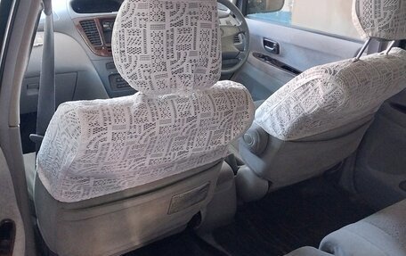 Toyota Nadia, 2000 год, 600 000 рублей, 2 фотография