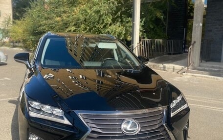 Lexus RX IV рестайлинг, 2018 год, 5 200 000 рублей, 4 фотография