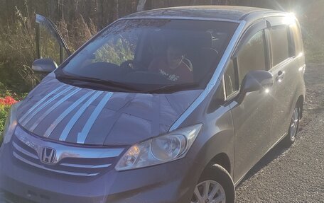 Honda Freed I, 2012 год, 1 240 000 рублей, 18 фотография