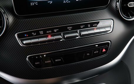 Mercedes-Benz V-Класс, 2019 год, 6 990 000 рублей, 23 фотография
