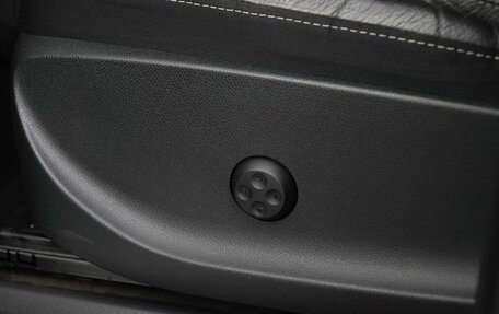 Mercedes-Benz V-Класс, 2019 год, 6 990 000 рублей, 17 фотография