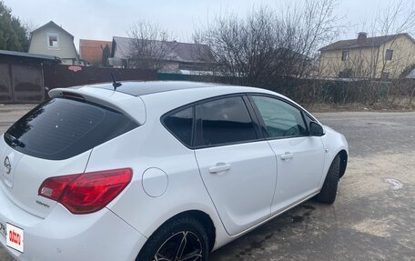 Opel Astra J, 2012 год, 800 000 рублей, 3 фотография