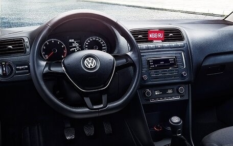 Volkswagen Polo VI (EU Market), 2017 год, 1 196 000 рублей, 7 фотография