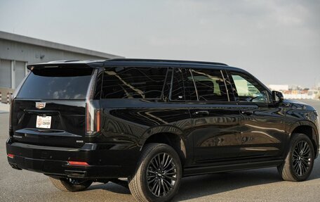 Cadillac Escalade V, 2025 год, 24 900 000 рублей, 5 фотография
