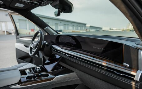 Cadillac Escalade V, 2025 год, 24 900 000 рублей, 23 фотография