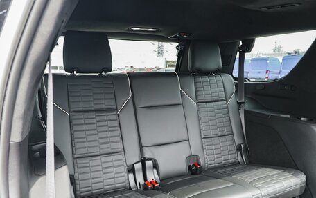 Cadillac Escalade V, 2023 год, 12 480 000 рублей, 16 фотография