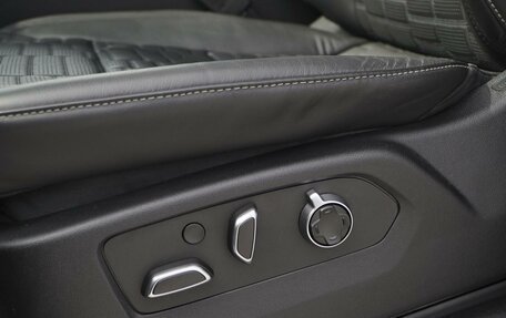 Cadillac Escalade V, 2023 год, 12 480 000 рублей, 28 фотография