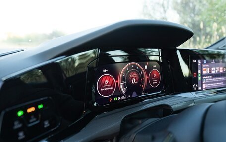 Volkswagen Golf GTI, 2022 год, 2 400 000 рублей, 10 фотография