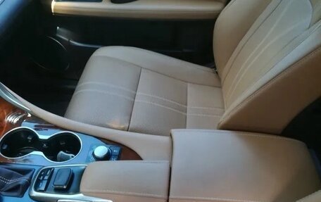 Lexus RX IV рестайлинг, 2017 год, 4 050 000 рублей, 9 фотография