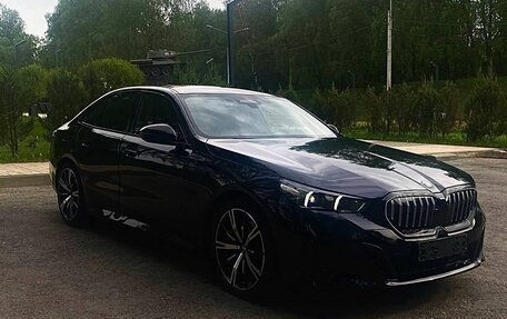 BMW 5 серия, 2024 год, 8 100 000 рублей, 2 фотография