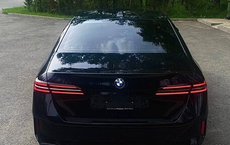 BMW 5 серия, 2024 год, 8 100 000 рублей, 6 фотография