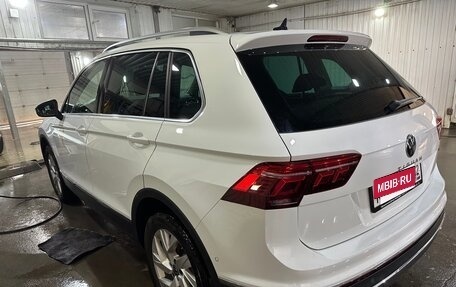 Volkswagen Tiguan II, 2021 год, 4 700 000 рублей, 6 фотография