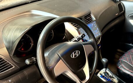 Hyundai Solaris II рестайлинг, 2011 год, 795 000 рублей, 8 фотография