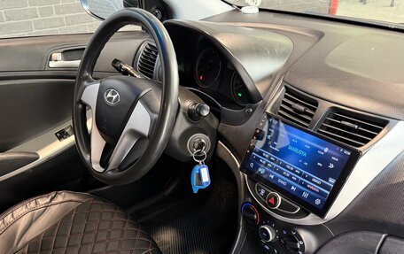 Hyundai Solaris II рестайлинг, 2011 год, 795 000 рублей, 10 фотография