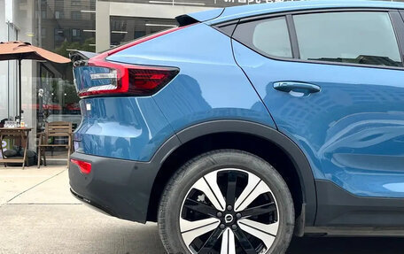 Volvo C40, 2022 год, 2 290 000 рублей, 8 фотография