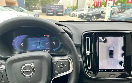 Volvo C40, 2022 год, 2 290 000 рублей, 18 фотография