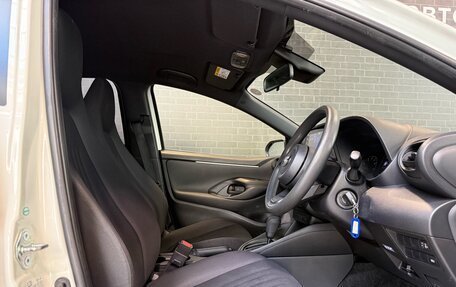 Toyota Yaris, 2020 год, 1 345 000 рублей, 8 фотография
