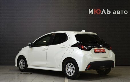 Toyota Yaris, 2020 год, 1 345 000 рублей, 4 фотография
