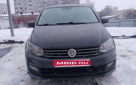 Volkswagen Polo VI (EU Market), 2015 год, 350 000 рублей, 2 фотография