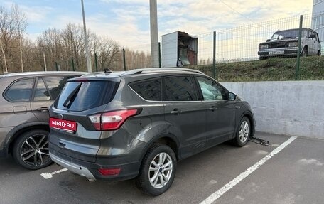 Ford Kuga III, 2019 год, 900 000 рублей, 4 фотография