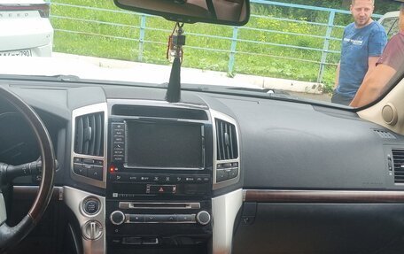Toyota Land Cruiser 200, 2015 год, 4 300 000 рублей, 11 фотография