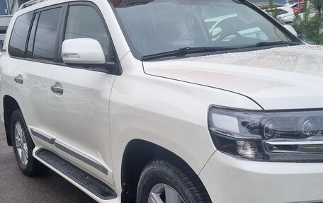 Toyota Land Cruiser 200, 2015 год, 4 300 000 рублей, 7 фотография