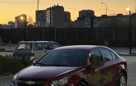 Chevrolet Cruze II, 2010 год, 830 000 рублей, 13 фотография